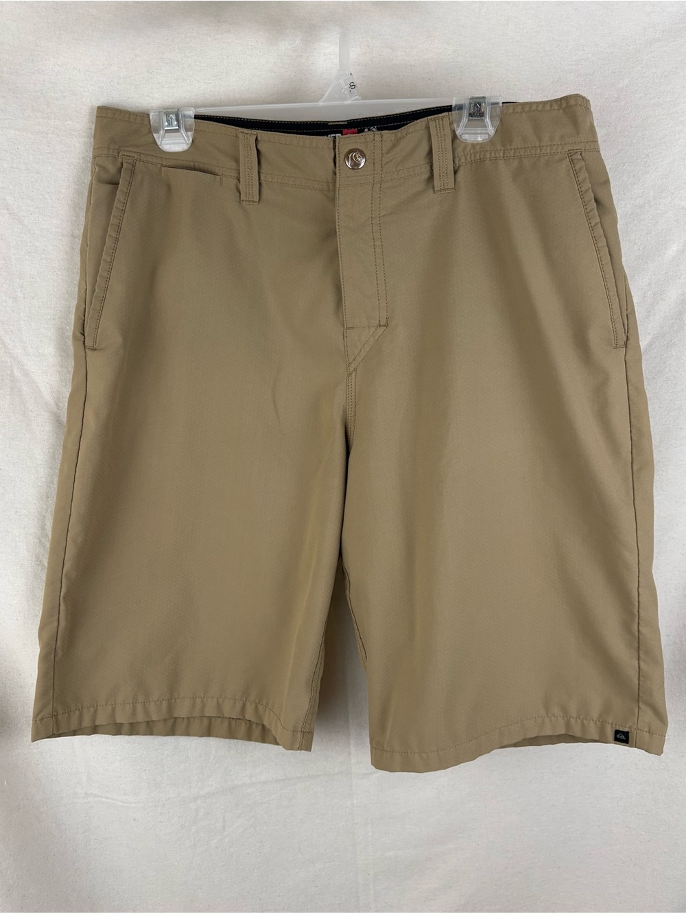 Quiksilver Amphibians Men's Tan Flat-Front Chino Shorts XL 36 Beach Vacation